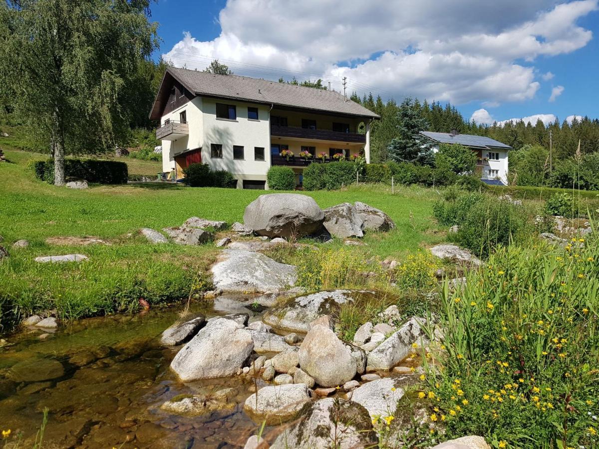 פורבאך Ferienwohnung Haus Wiesengrund מראה חיצוני תמונה